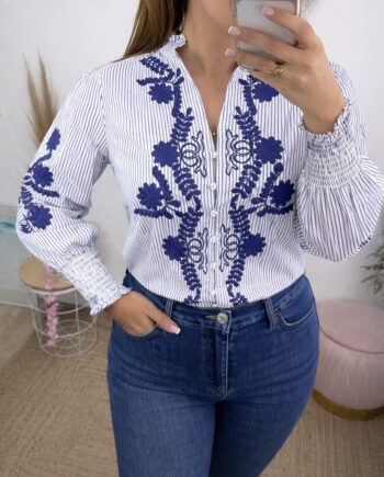 Camisa Bordada