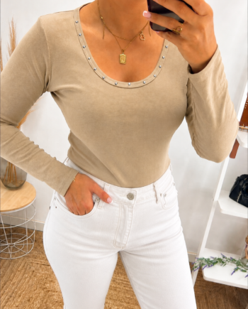 Camiseta Tachuelas